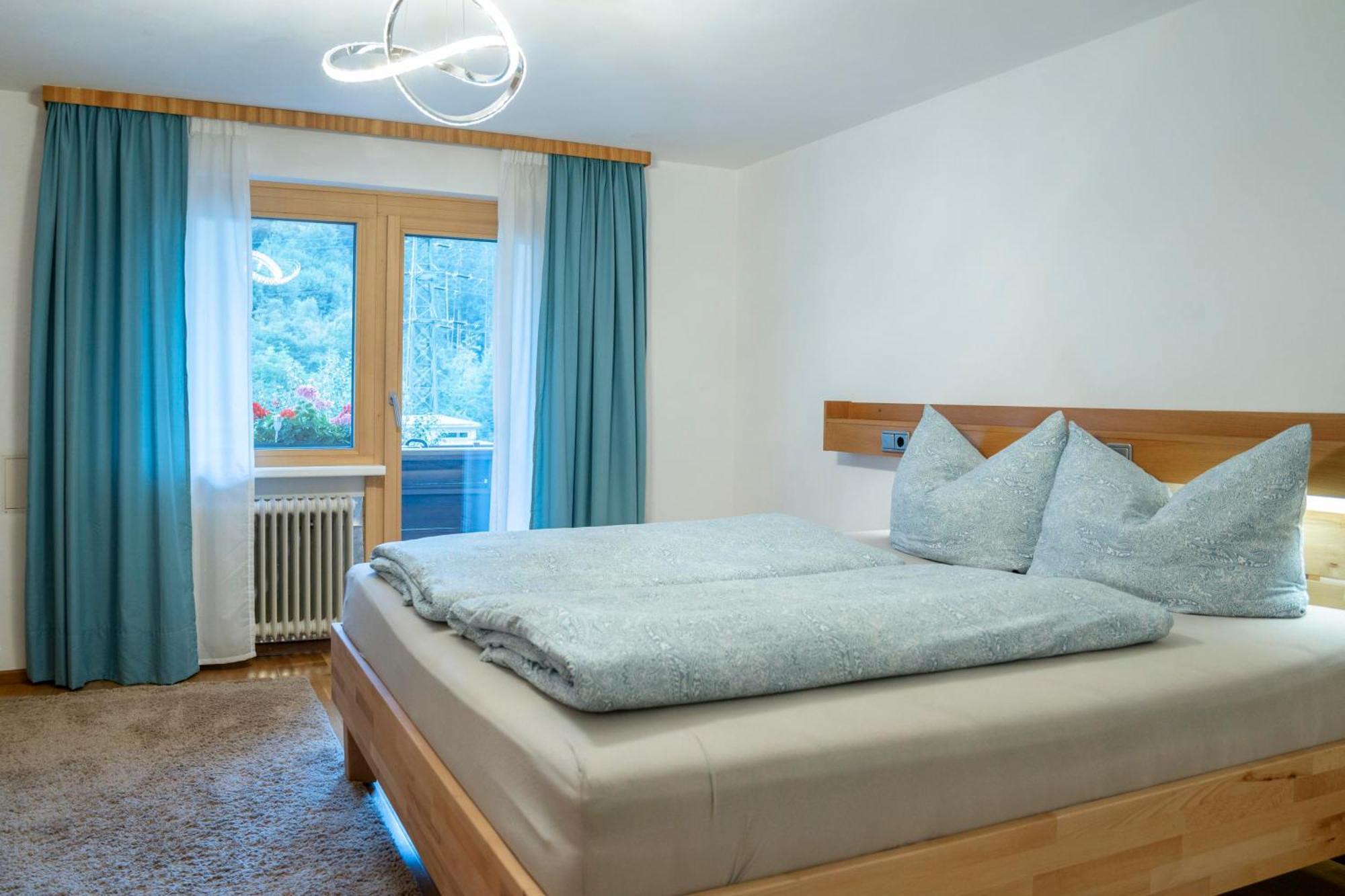 Haus Limat Apartamento Schruns Exterior foto